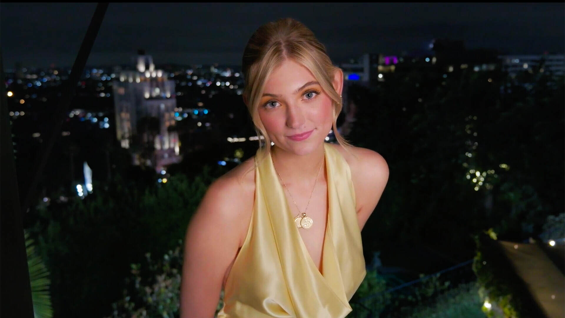 《名利场:我被好莱坞美女潜规则了》中文版-趣奇资源网-第6张图片